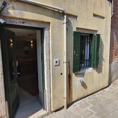 Dimore Del Borgo Antico - Corte Da Lezze Venesia Bagian luar foto
