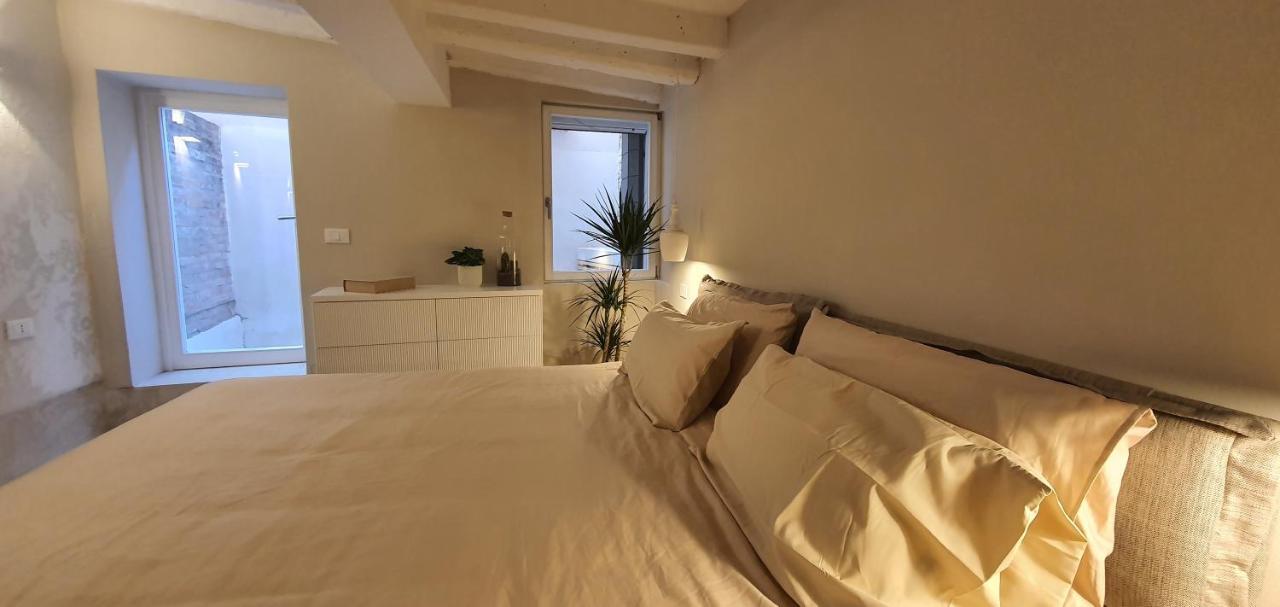 Dimore Del Borgo Antico - Corte Da Lezze Venesia Bagian luar foto