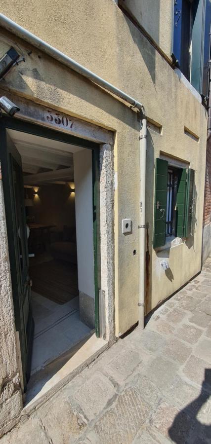 Dimore Del Borgo Antico - Corte Da Lezze Venesia Bagian luar foto